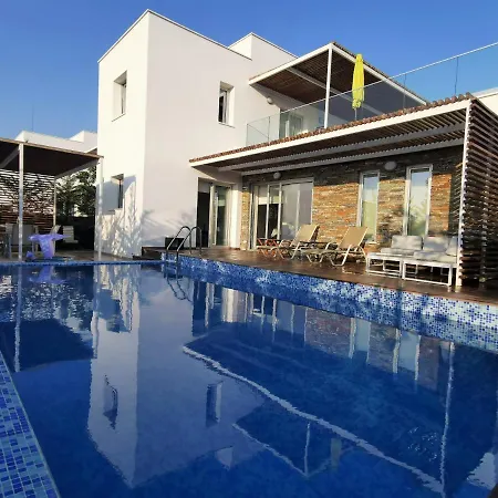 Villa Nikki -